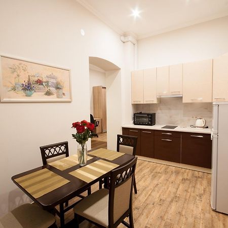 Wonderful Flat On City Center Uzhhorod Exterior foto