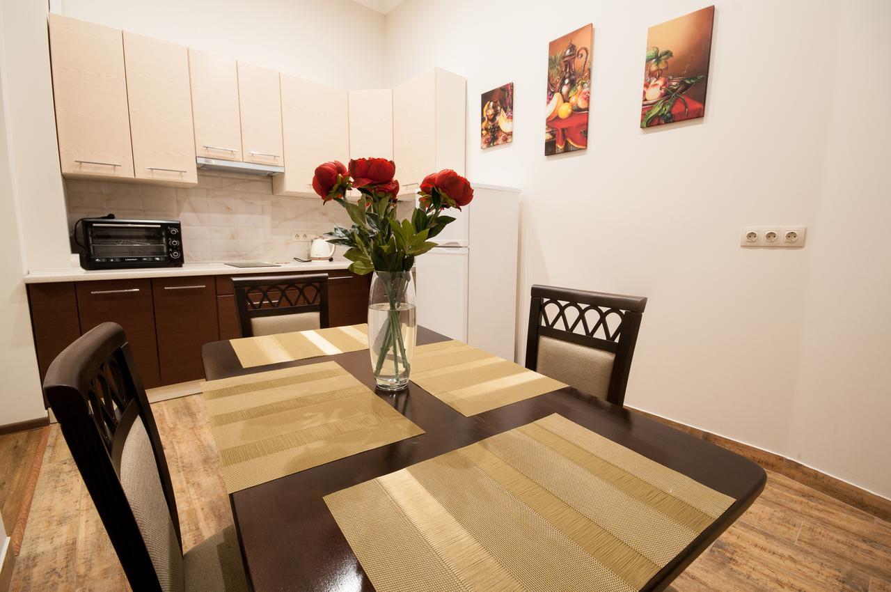 Wonderful Flat On City Center Uzhhorod Exterior foto